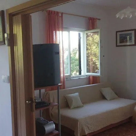 Apartment Ranko - 50 M From The Beach Donji Okrug (Ciovo)