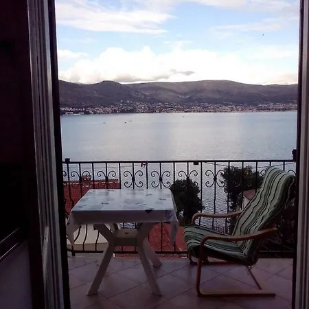 Apartment Ranko - 50 M From The Beach Donji Okrug (Ciovo)