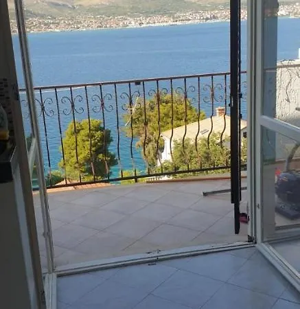 Apartment Ranko - 50 M From The Beach